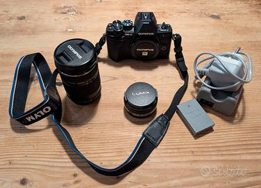 Corredo Olympus mirrorless OM-D E-M10 II