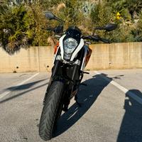 KTM Duke 125 2016