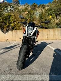 KTM Duke 125 2016