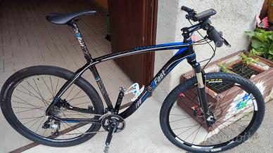 MTB muscolare carbonio  taglia XL