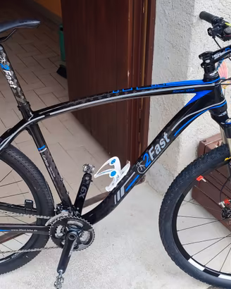 MTB muscolare carbonio  taglia XL