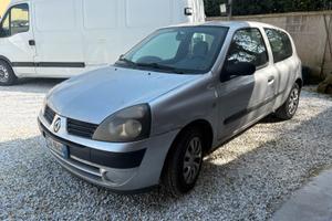 Renault clio 1.2 benzina