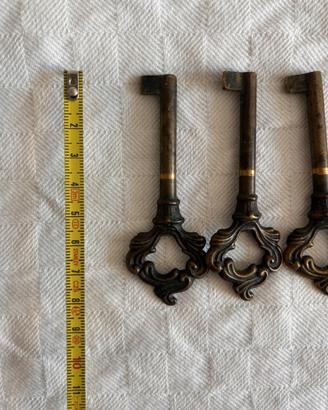 6 chiavi con decorazioni elaborate vintage