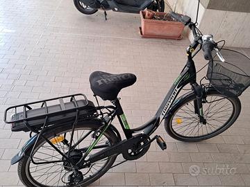 Bucicletta elettrica ottme condizioni