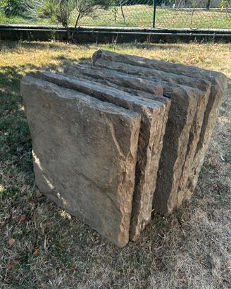 pietra di Luserna (gneiss)