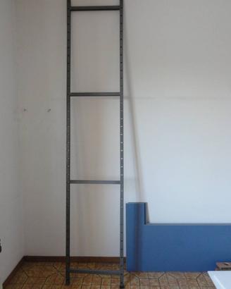 Scaffale da magazzino rinforzato (carichi pesanti)