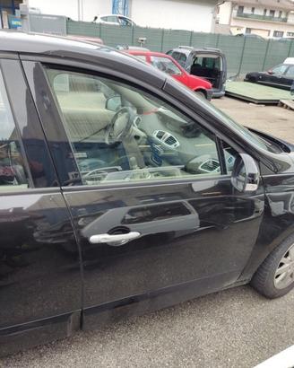 Porta anteriore dx nuda RENAULT SCENIC del 2009
