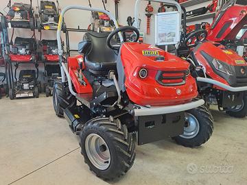 Trattorino trinciatutto per forti pendenze