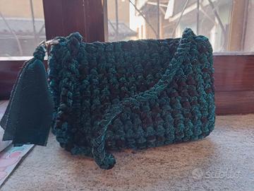 Borsa all' uncinetto 