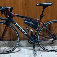 Bicicletta da corsa Felt Shimano 105 Ruote Mavic 