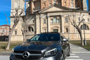 Mercedes-Benz CLA200d AMG 4MATIC