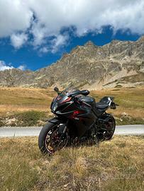 Suzuki GSXR-1000 2017 nero e rosso 23000 km