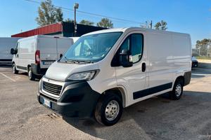 PEUGEOT BOXER 328 L1H1 2.2 BlueHDi 120 CV * FURGON