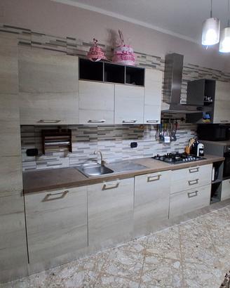 Cucina lineare 4,20 m completa
