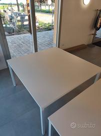 tavolo quadrato bianco