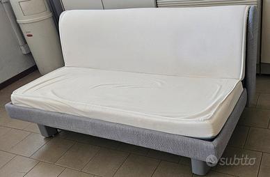 Divano letto matrimoniale 