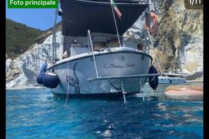 Barca motorsailer a vela