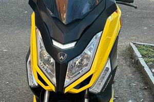 Scooter Storm giallo 125