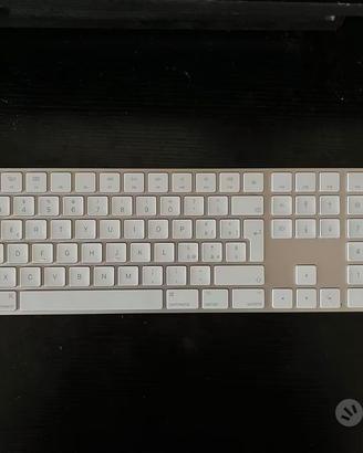 Apple Magic Keyboard con tastierino numerico