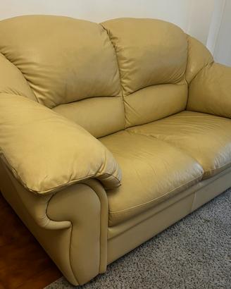 Divani in pelle vera beige