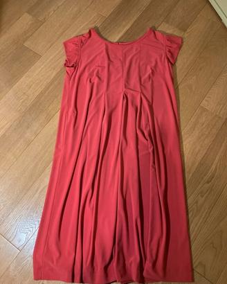 Vestito lungo corallo sartoriale con pieghe