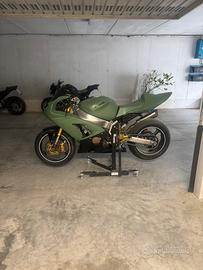 Kawasaki zx6r 636 allestimento pista