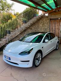 Tesla mod. 3 in garanzia