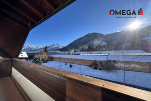 TARVISIO - Bilivello con terrazze e box auto.
