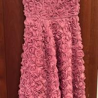 Vestito cerimonia rosa con fiori in rilievo