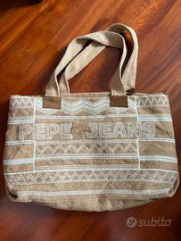 Borsa Pepe Jeans in tessuto ricamato stile boho