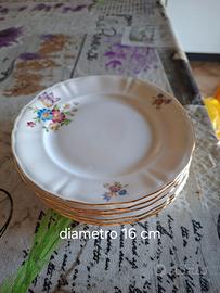 piatti con ricami floreali Bavaria