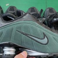 nike shox R4 delivery