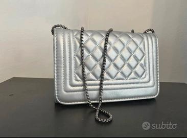 Borsa Argento Metallizzata Trapuntata con Catena