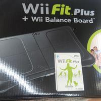 Nintendo Wii Fit Plus con Wii Balance Board Nera 