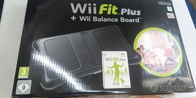 Nintendo Wii Fit Plus con Wii Balance Board Nera 