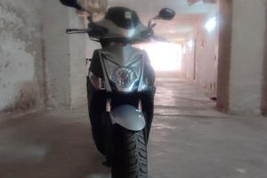 Kymco Agility 200i R16+