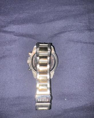 Orologio versus versace