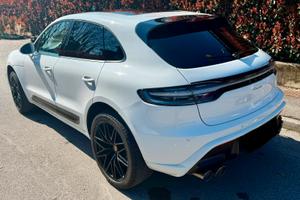 Porsche Macan 2.0 265 cv pdk 21’ con SCARICO