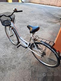 BICI DA DONNA 28 come NUOVA