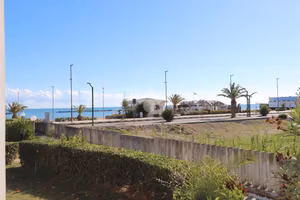 2 LOCALI A MARTINSICURO