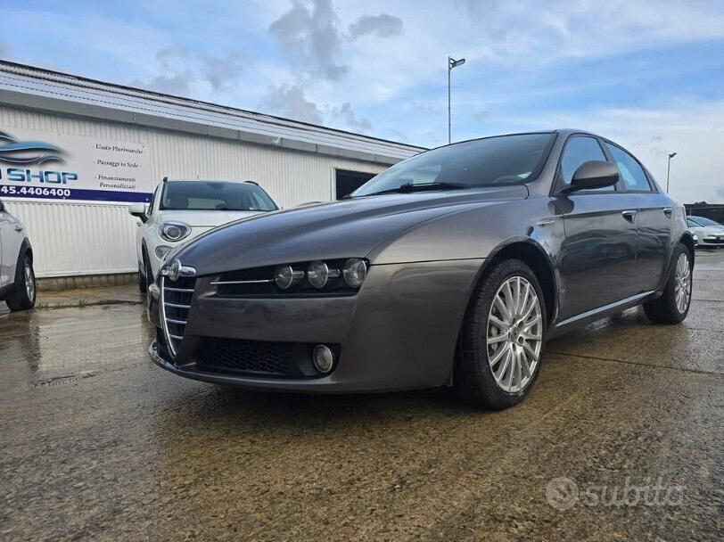 Alfa Romeo 159