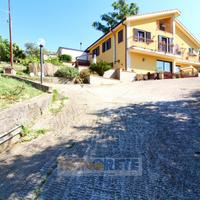 PORZIONE DI BIFAMILIARE A MONREALE