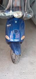 Vespa 150 et 4