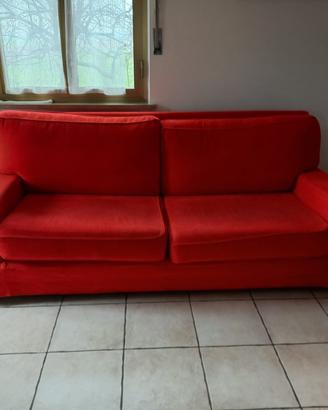 Divano rosso a due posti