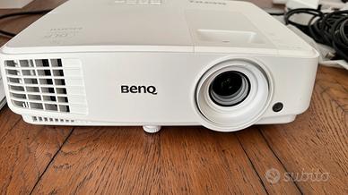 Proiettore BenQ risoluzione HD - DLP    2000 lumen