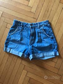 Pantaloncini denim bershka