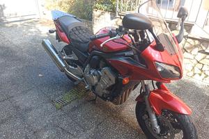 Yamaha FZR 1000 - 2006