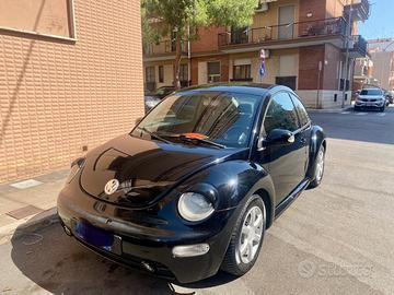 VOLKSWAGEN Modello New Beetle