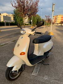 Vespa 50
