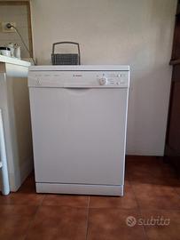 Lavastoviglie Bosch 12 Coperti – Silenziosa e Affi